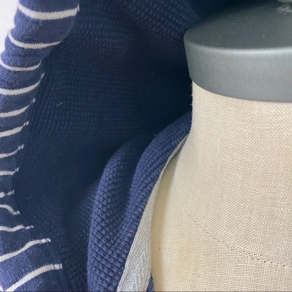 AMERICAN EAGLE OUTFITTERS STRIPPED HOODIE - Picture 10 of 12